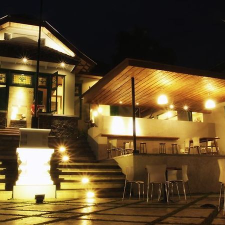 Tetirah Boutique Hotel Салатіга Екстер'єр фото