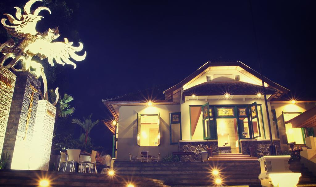 Tetirah Boutique Hotel Салатіга Екстер'єр фото