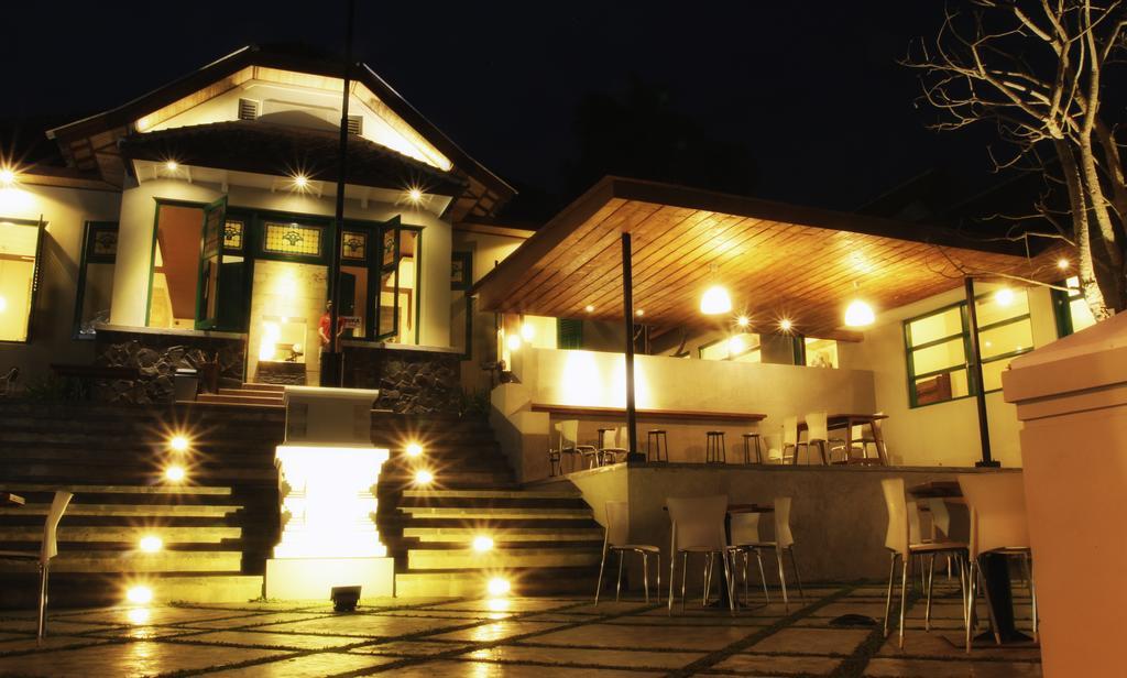 Tetirah Boutique Hotel Салатіга Екстер'єр фото
